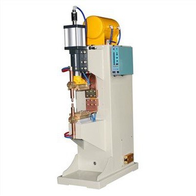 Stroj za točkasto zavarivanje